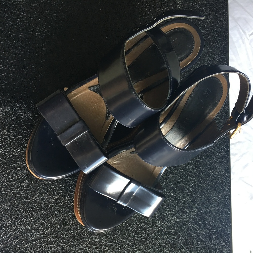 Marni Bow-embellished Leather Wedges Navy 7.5